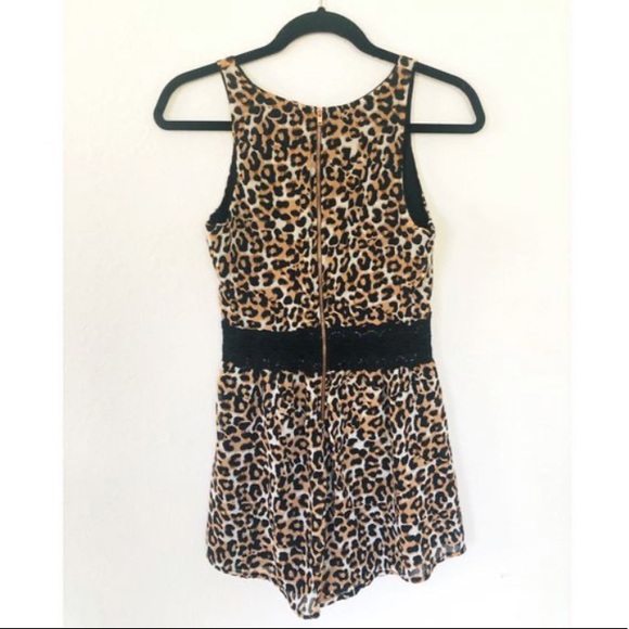 Leopard 🐆 Print Romper - Picture 7 of 8